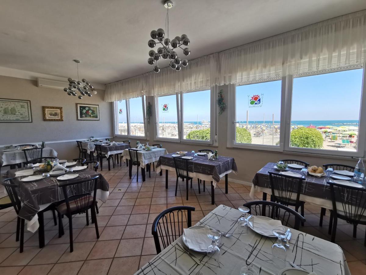 Hotel Vistamare Viserba Rimini Buitenkant foto