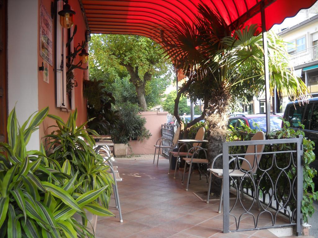 Hotel Vistamare Viserba Rimini Buitenkant foto