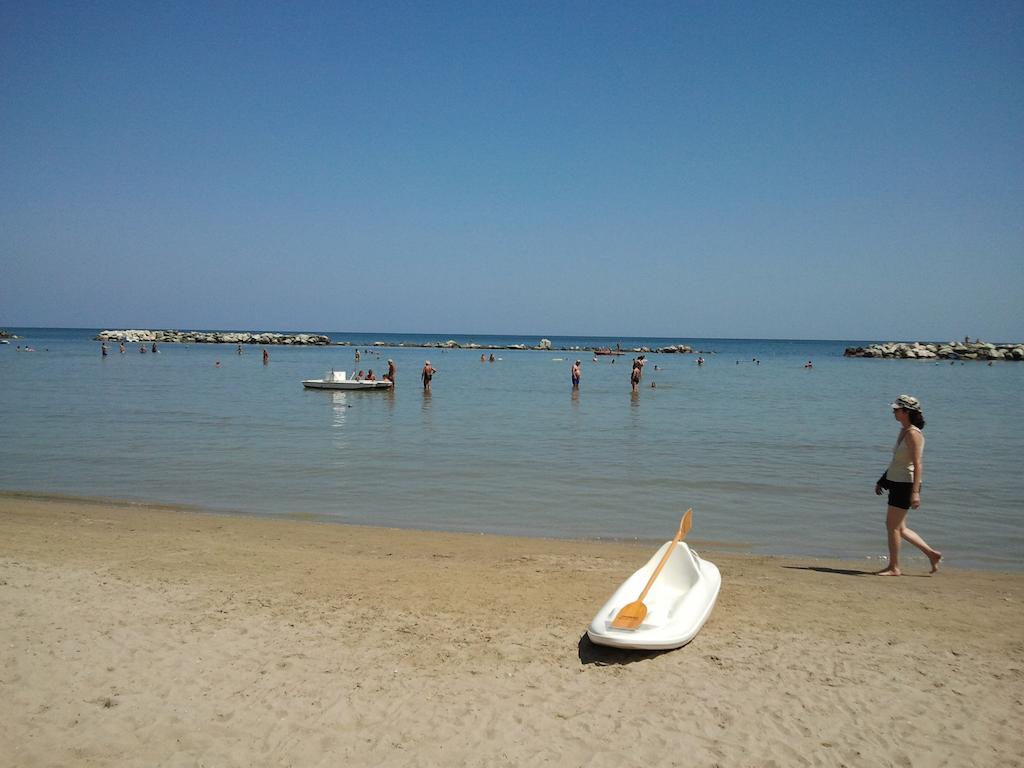 Hotel Vistamare Viserba Rimini Buitenkant foto