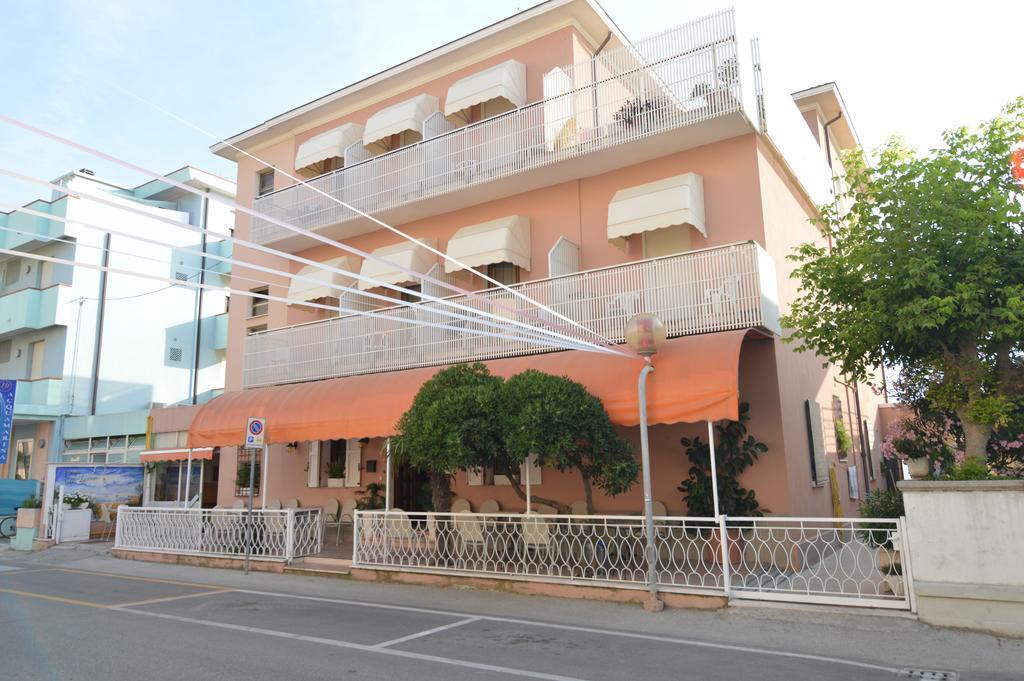 Hotel Vistamare Viserba Rimini Buitenkant foto
