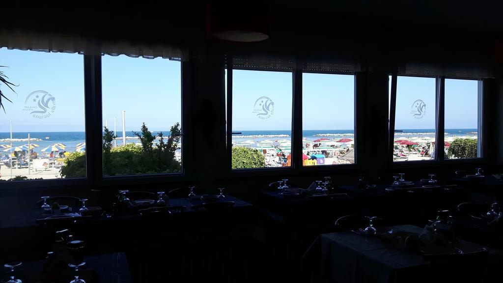 Hotel Vistamare Viserba Rimini Buitenkant foto
