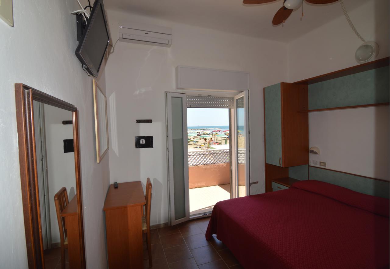 Hotel Vistamare Viserba Rimini Buitenkant foto