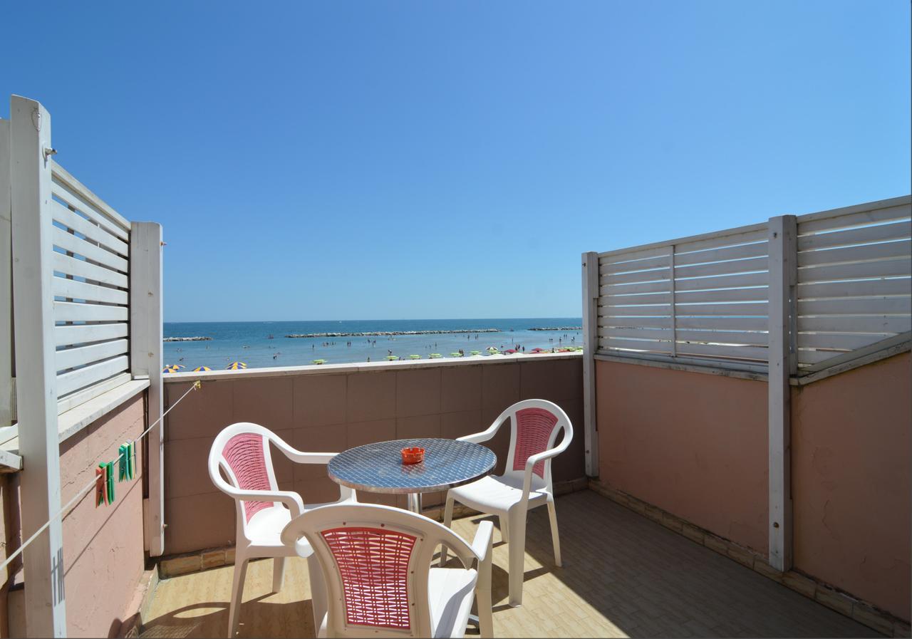 Hotel Vistamare Viserba Rimini Buitenkant foto