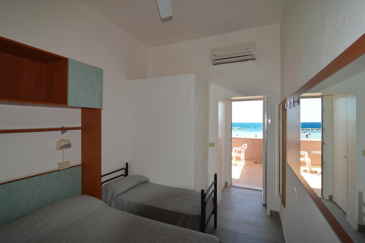 Hotel Vistamare Viserba Rimini Buitenkant foto